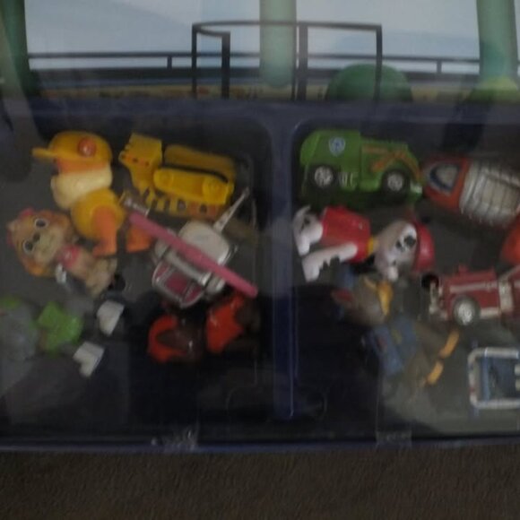 2017 My Busy Books Paw Patrol Board Book With 12 Figures - Picture 4 of 5